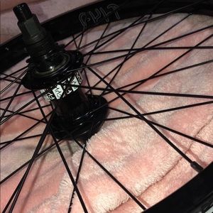 RHD Cult Freecoaster wheel